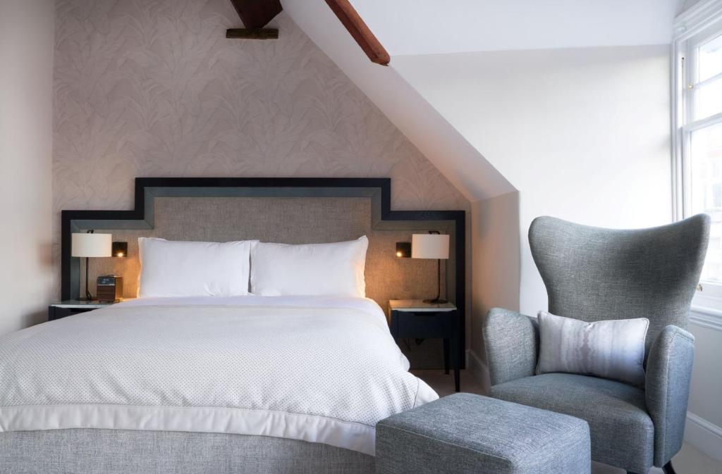 The Loft Apartment at 20 Cadogan Gardens
