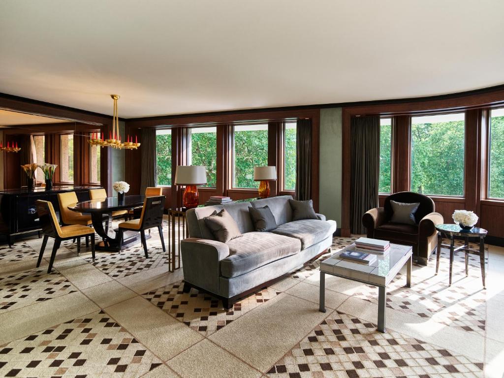 Park Lane Balcony Suite