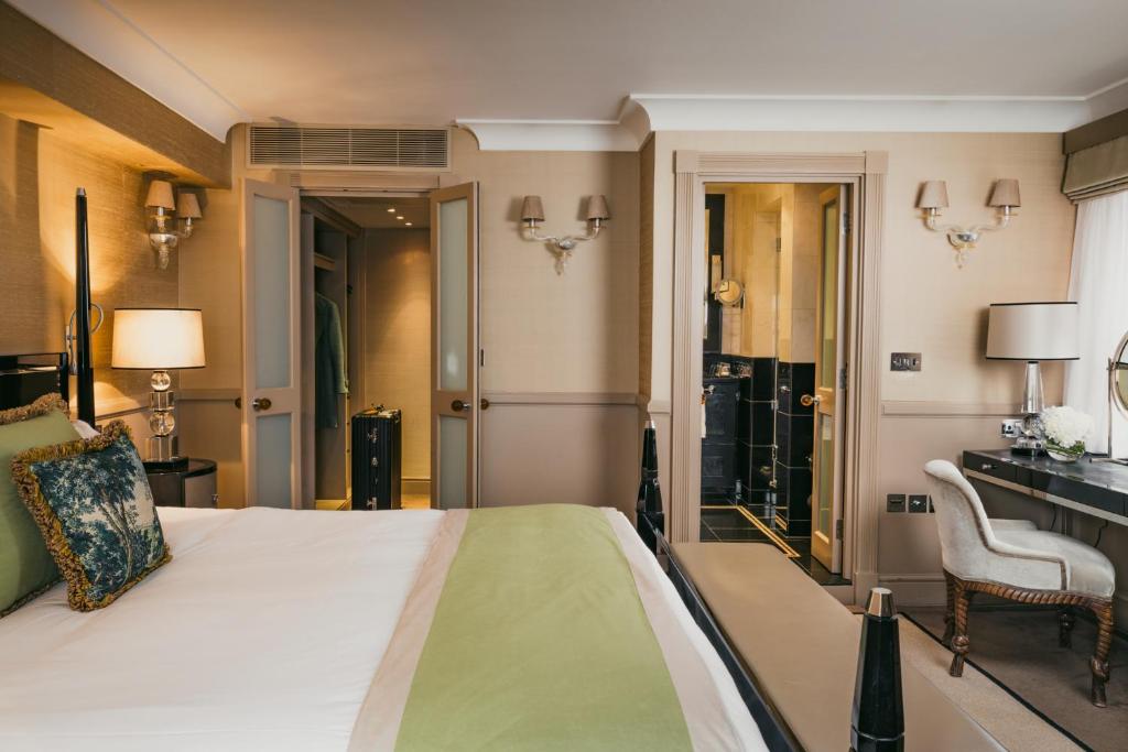 Althoff St James's Hotel & Club London room
