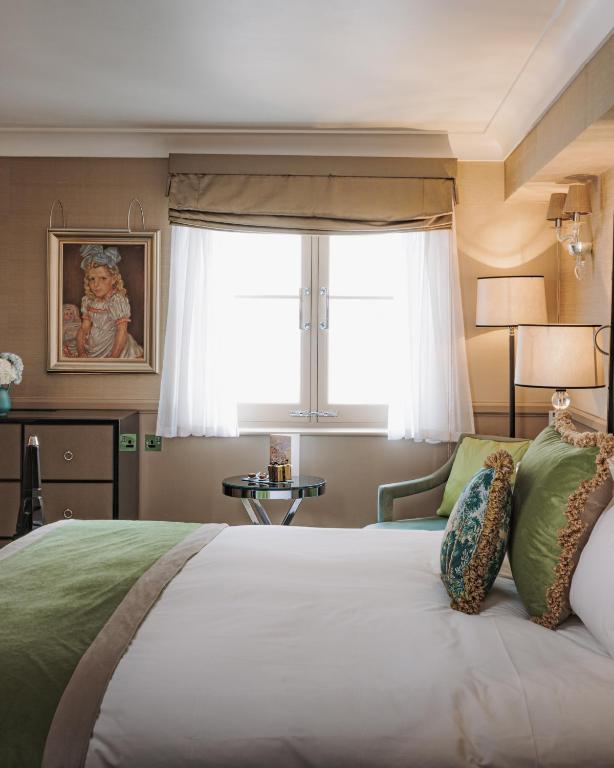 Althoff St James's Hotel & Club London room