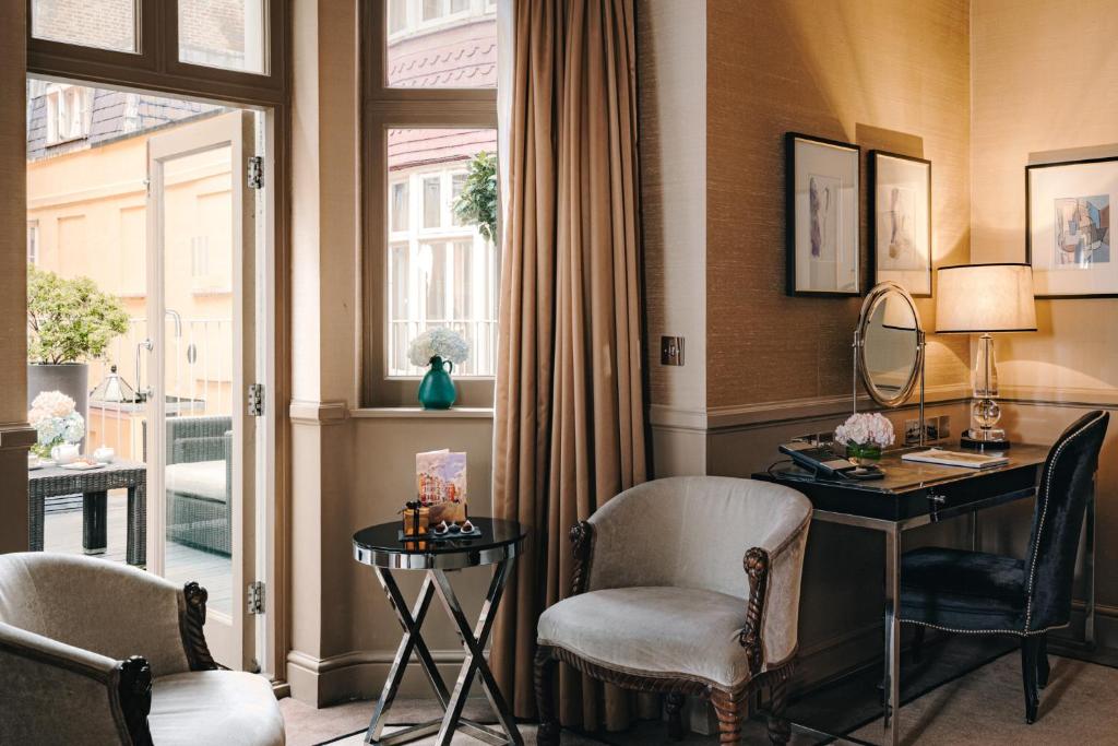 King Room with Balcony