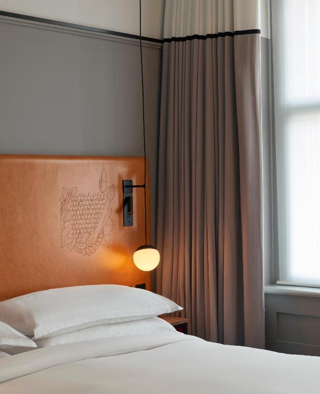 Andaz London Liverpool Street, By Hyatt room