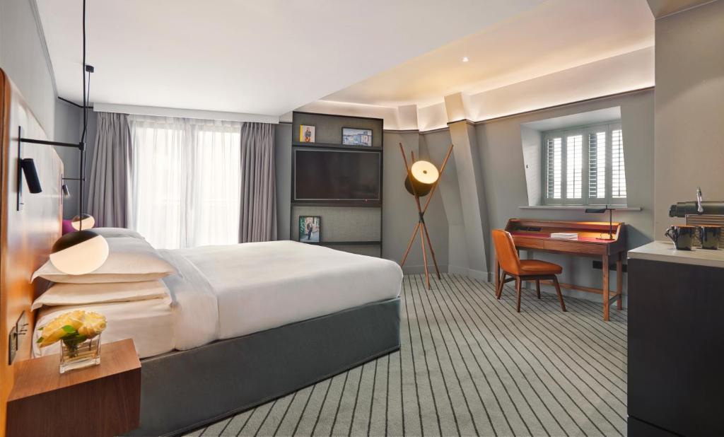 Andaz London Liverpool Street, By Hyatt room