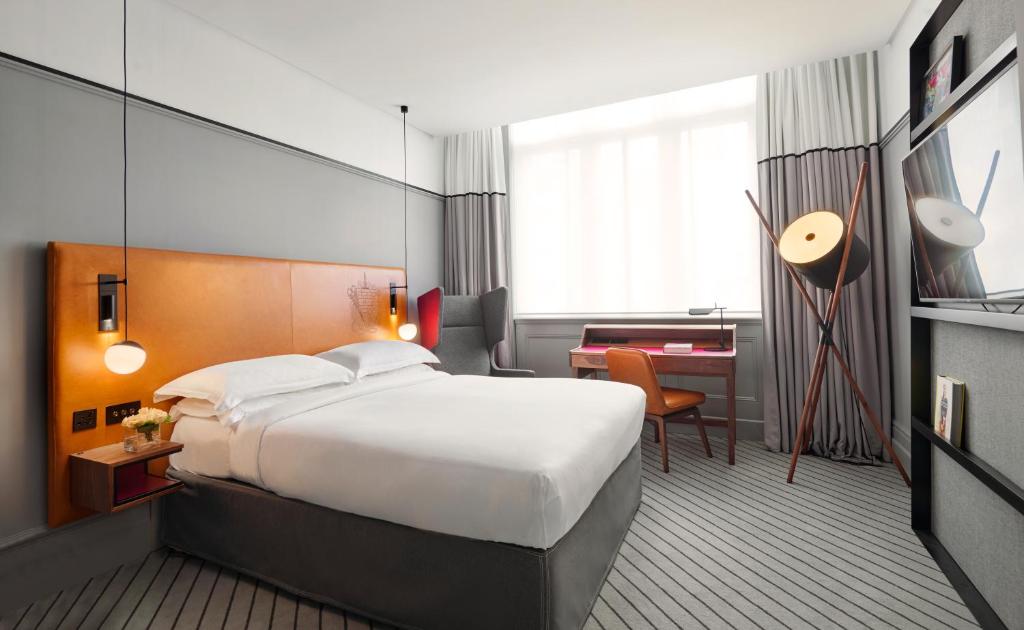 Andaz London Liverpool Street, By Hyatt room