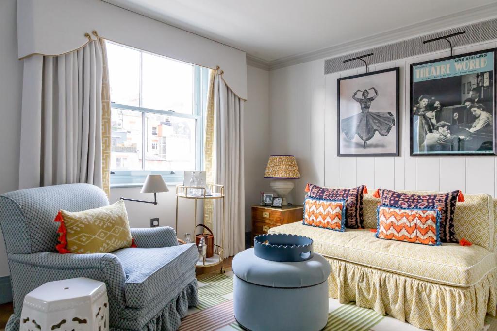 Beaverbrook Town House room