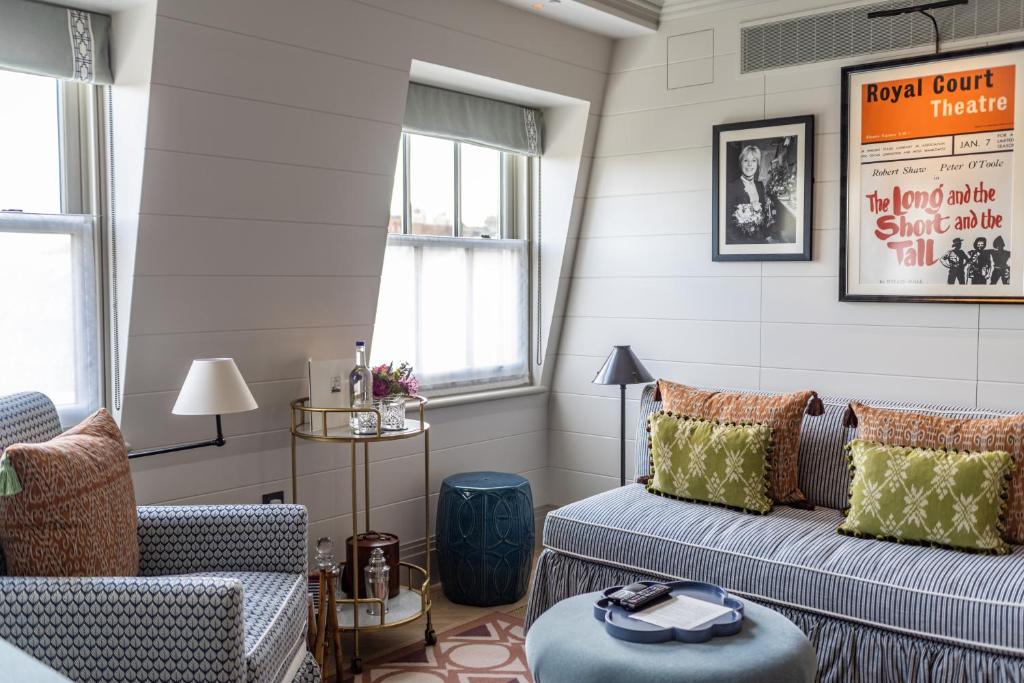 Beaverbrook Town House room