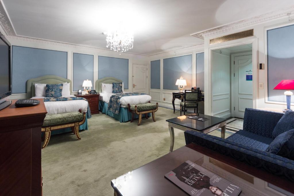 Bentley London room