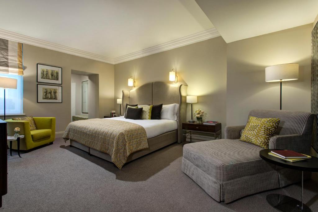Brown's Hotel, a Rocco Forte Hotel room