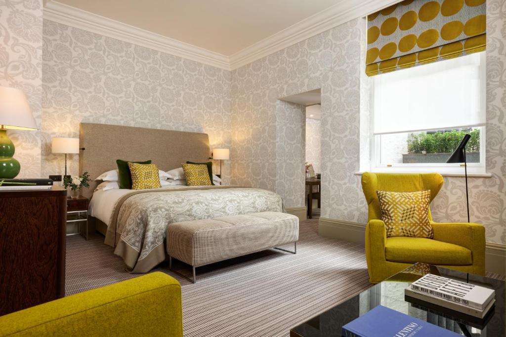 Deluxe King or Twin Room