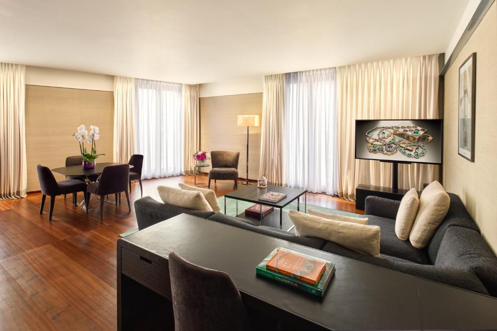 Knightsbridge Suite