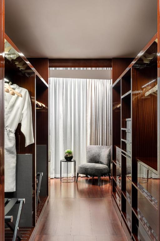 Bvlgari Hotel London room