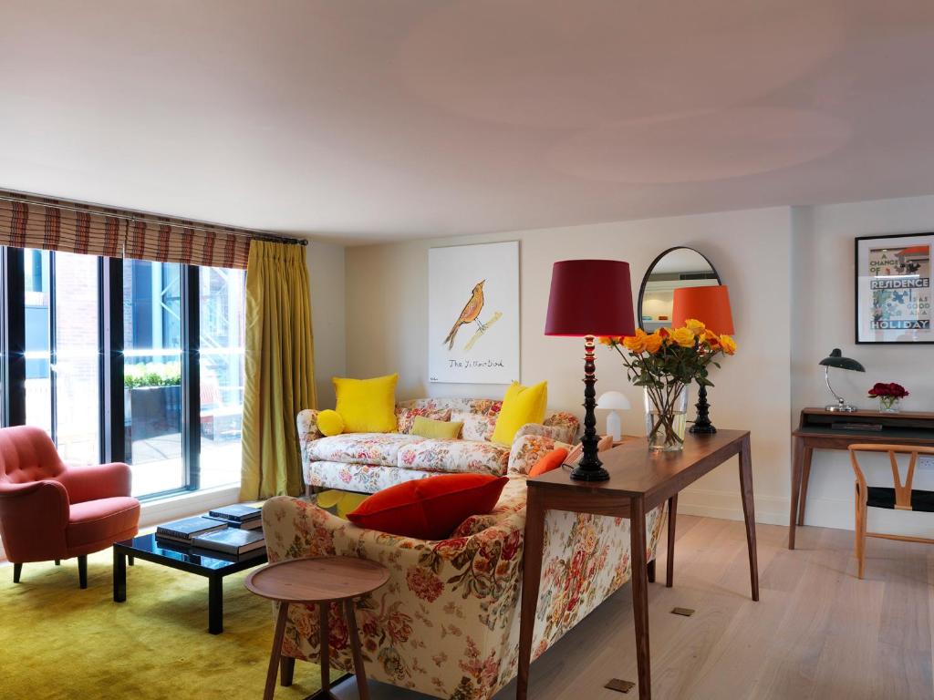 Cheval Knightsbridge room