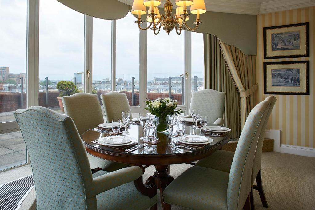 One Bedroom Penthouse Apartment