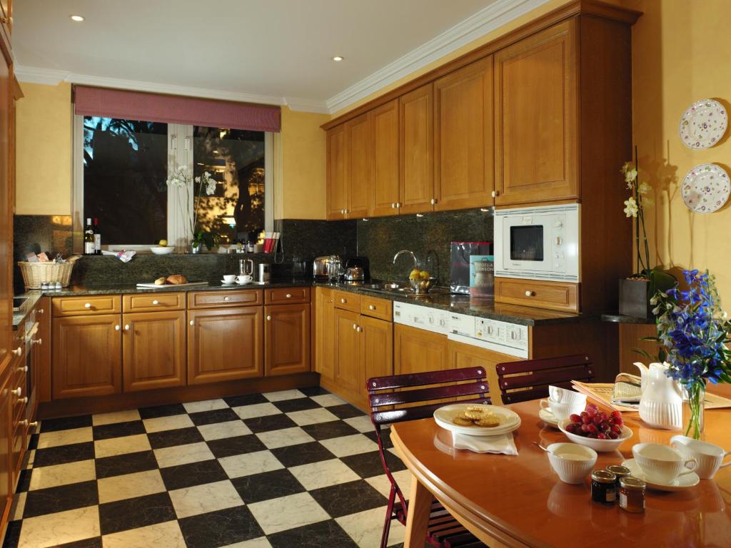 Superior Two-Bedroom Apartment