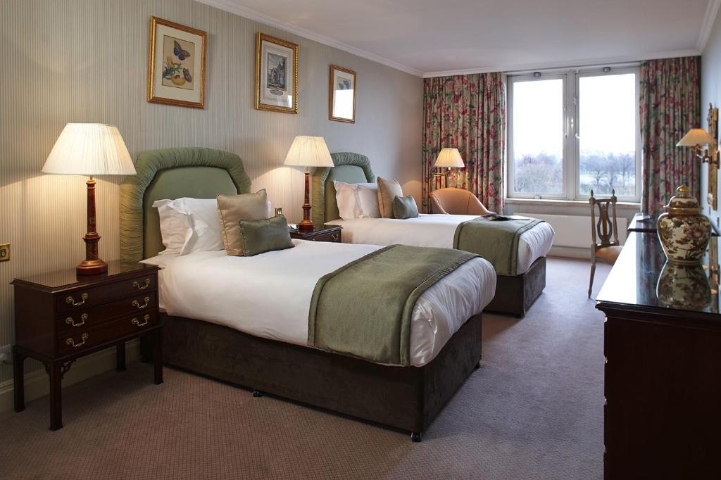 Cheval Thorney Court at Hyde Park room