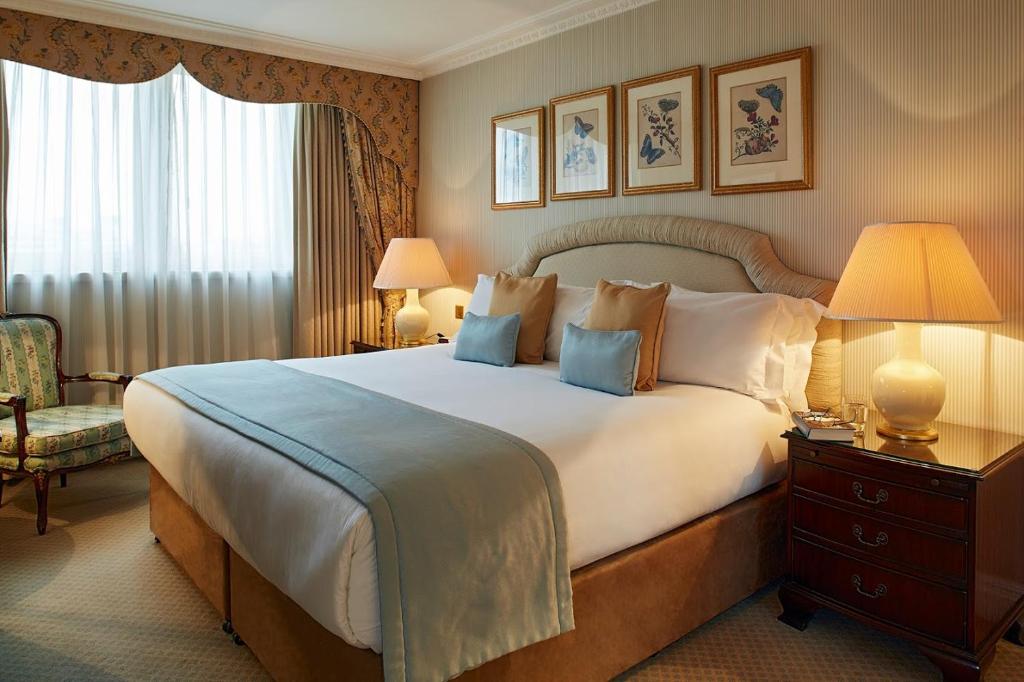 Cheval Thorney Court at Hyde Park room