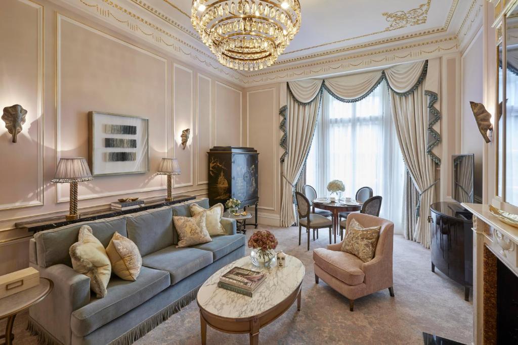 Mayfair Suite