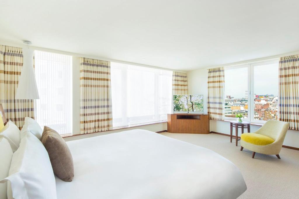 COMO Metropolitan London room