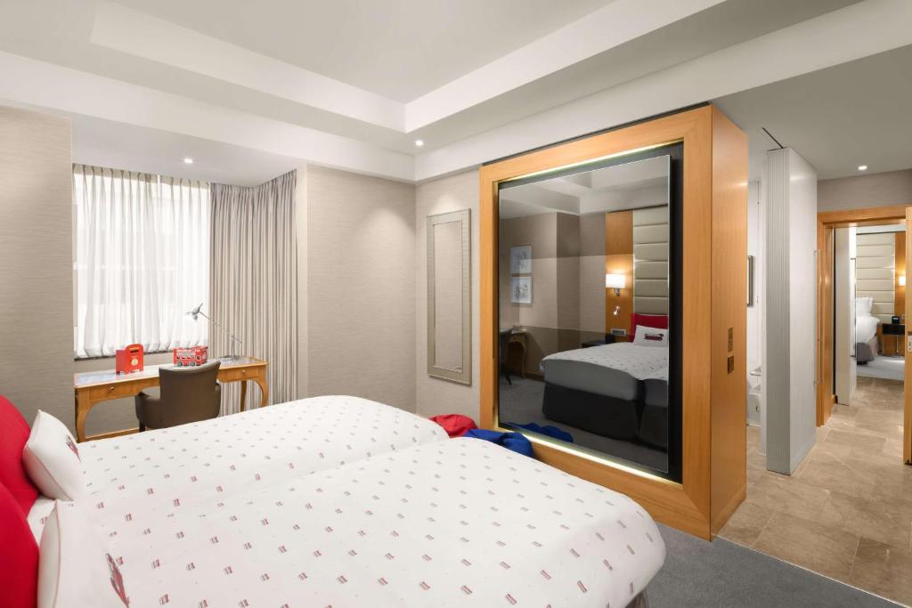 Family Connecting Rooms