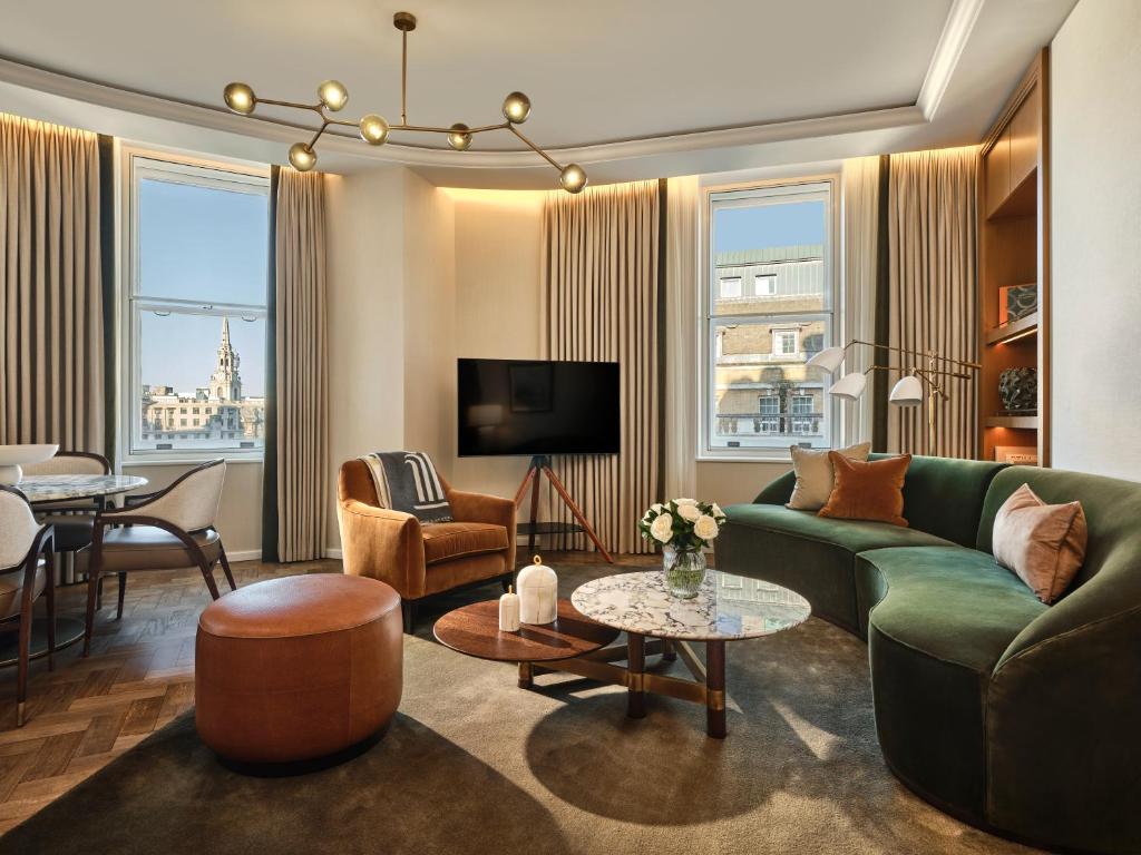 Trafalgar Suite