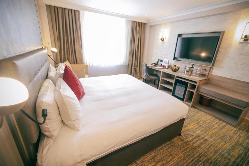 Courthouse Hotel London room