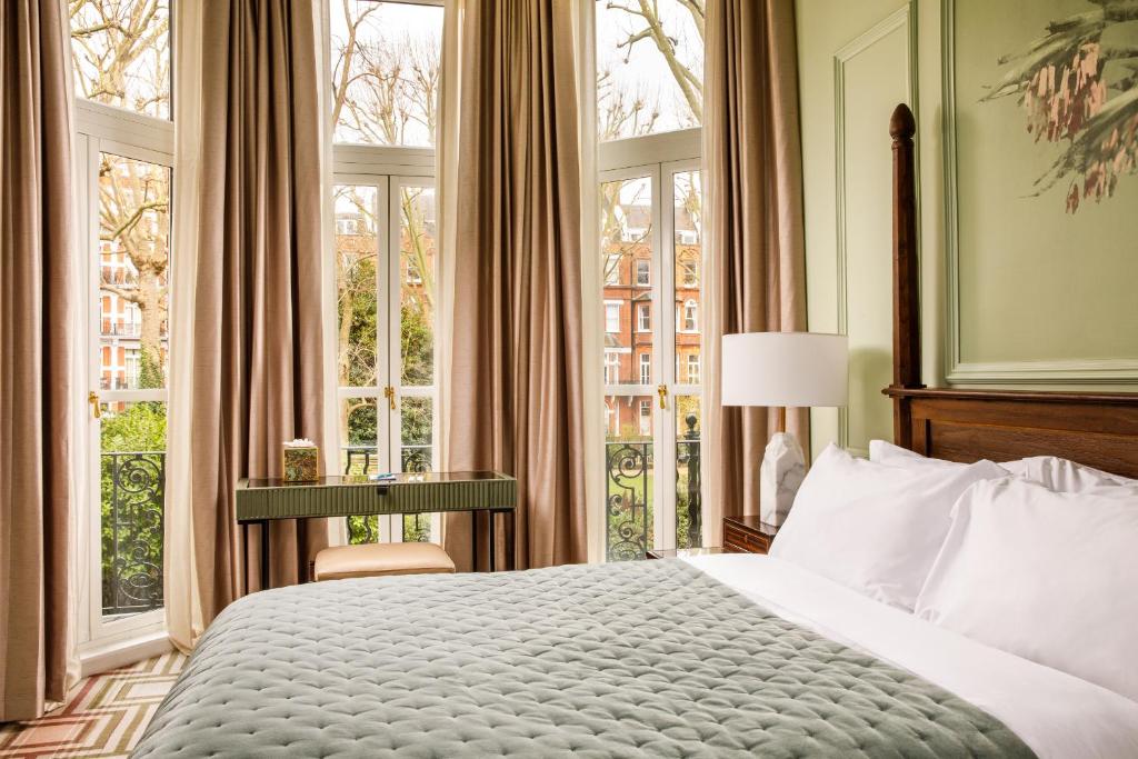 Ellen Kensington room