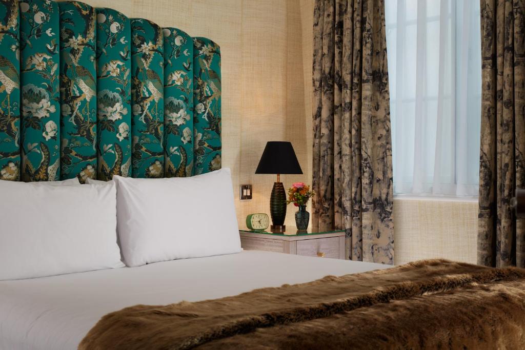 Flemings Mayfair room
