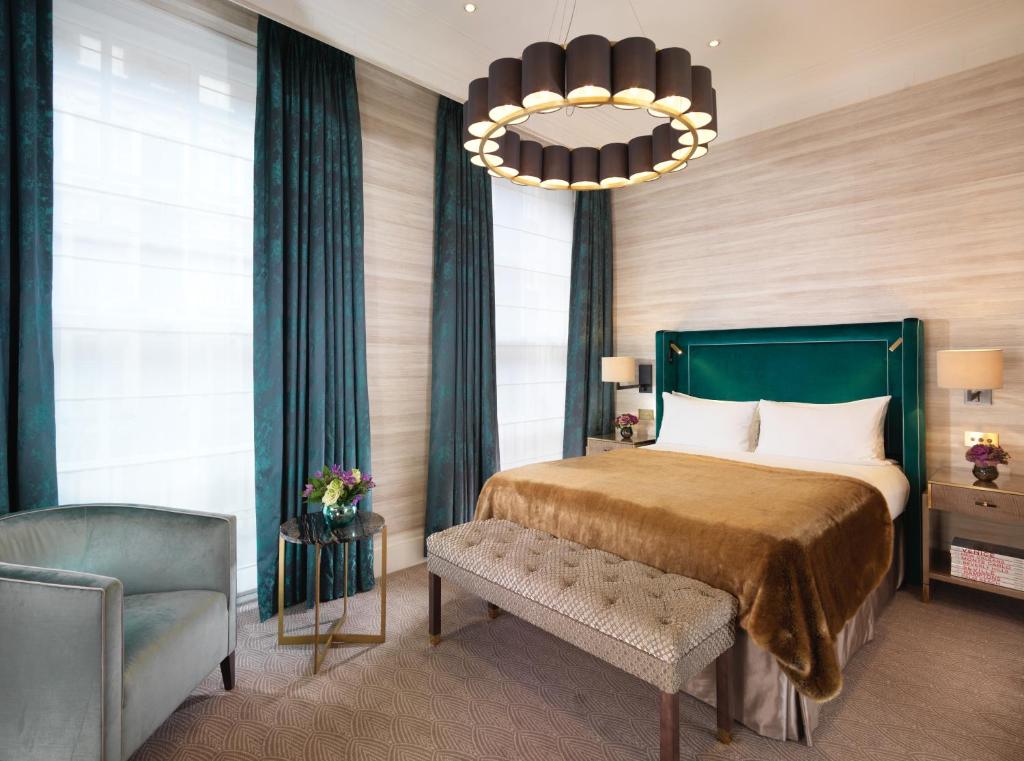 Flemings Mayfair room
