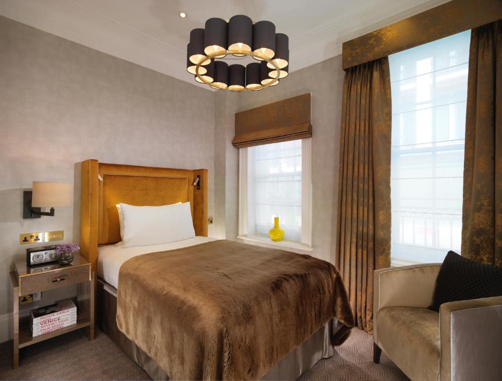 Flemings Mayfair room