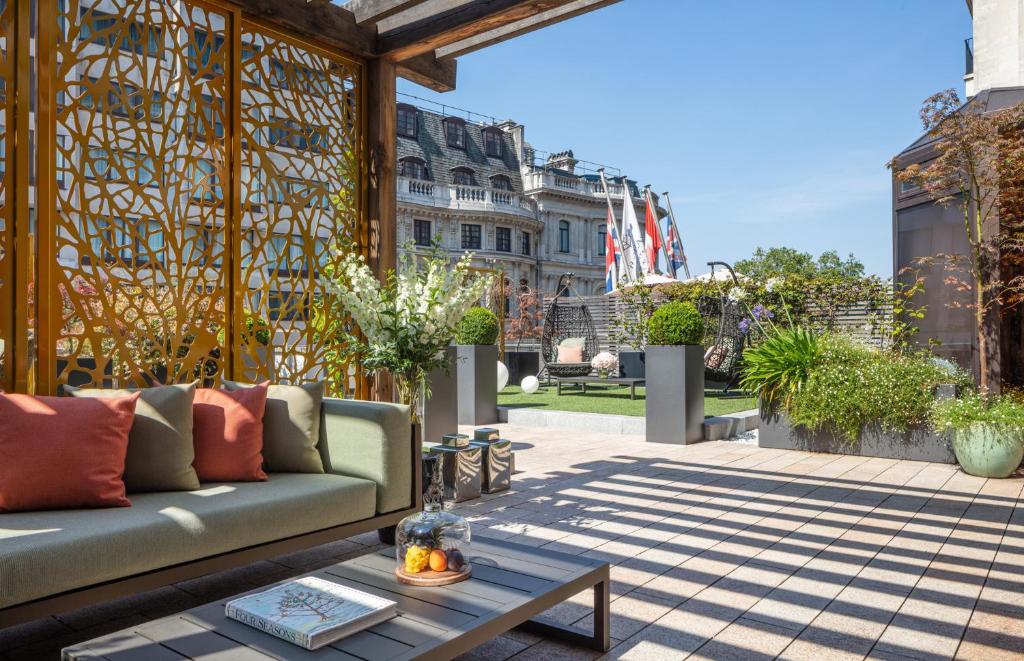 Royal Terrace Suite