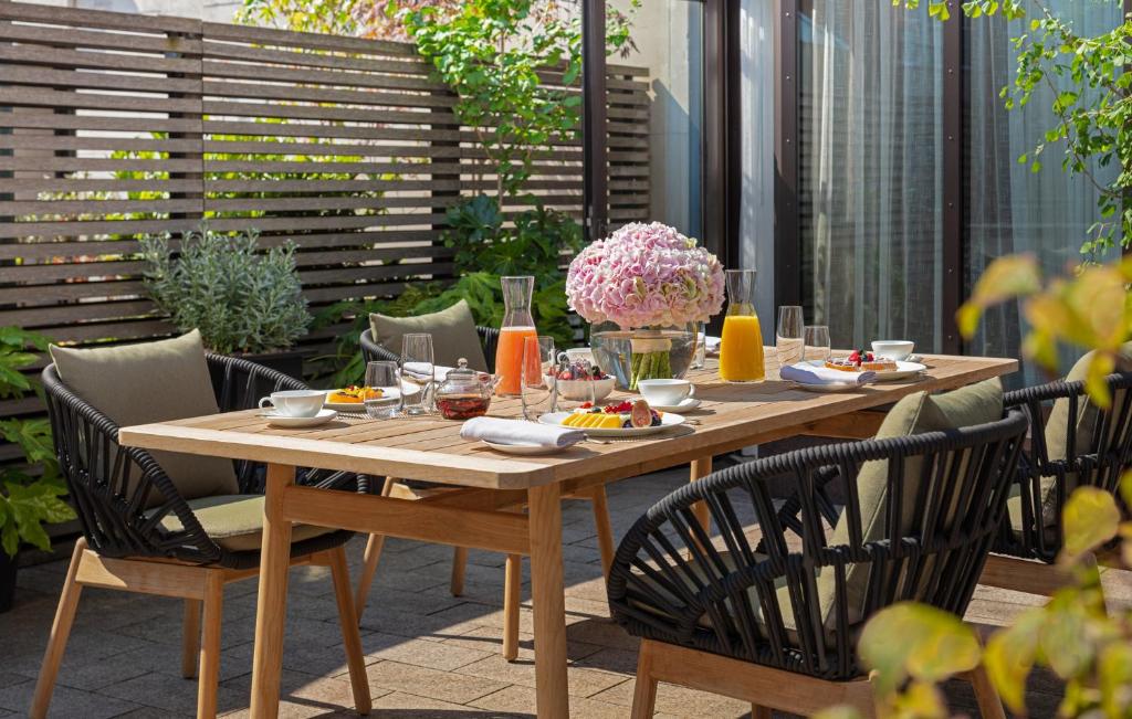 Studio Terrace Suite
