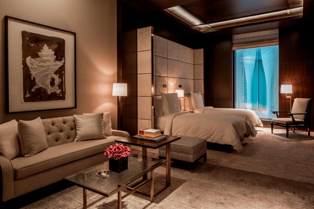 Executive Room Two Twin Beds