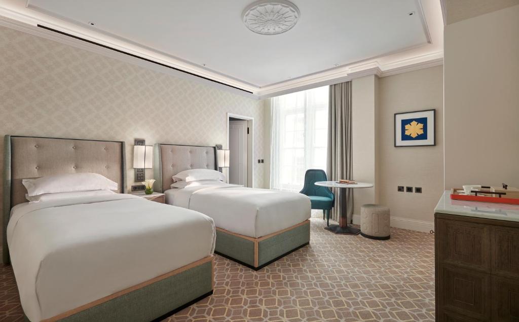 Great Scotland Yard Hotel, part of Hyatt room