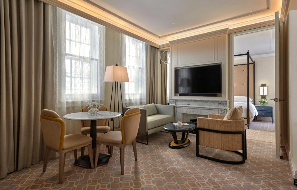 King Suite