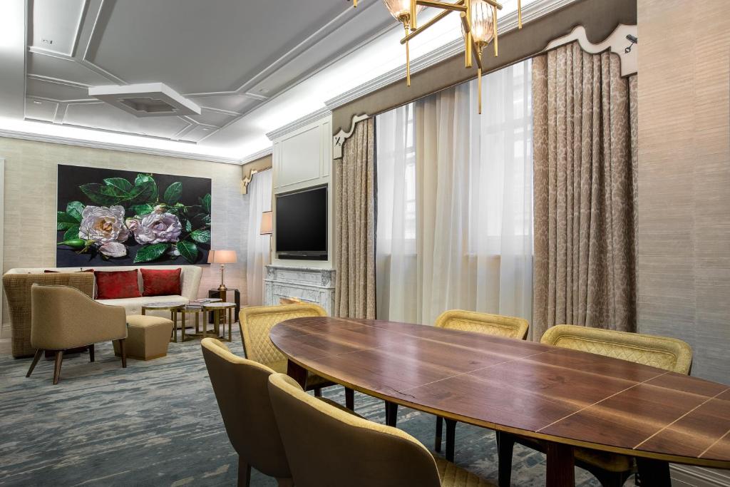 Two-Bedroom Suite