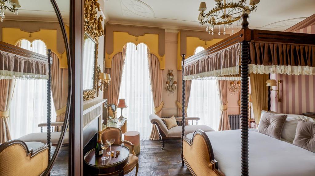 Henrys Townhouse Marylebone, London