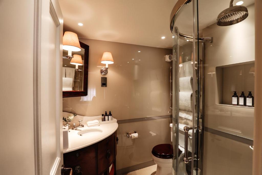 Henrys Townhouse Marylebone, London room