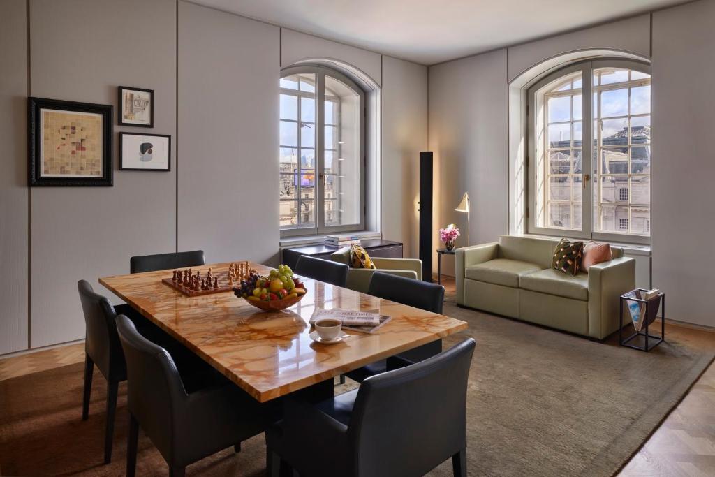 Regent Suite