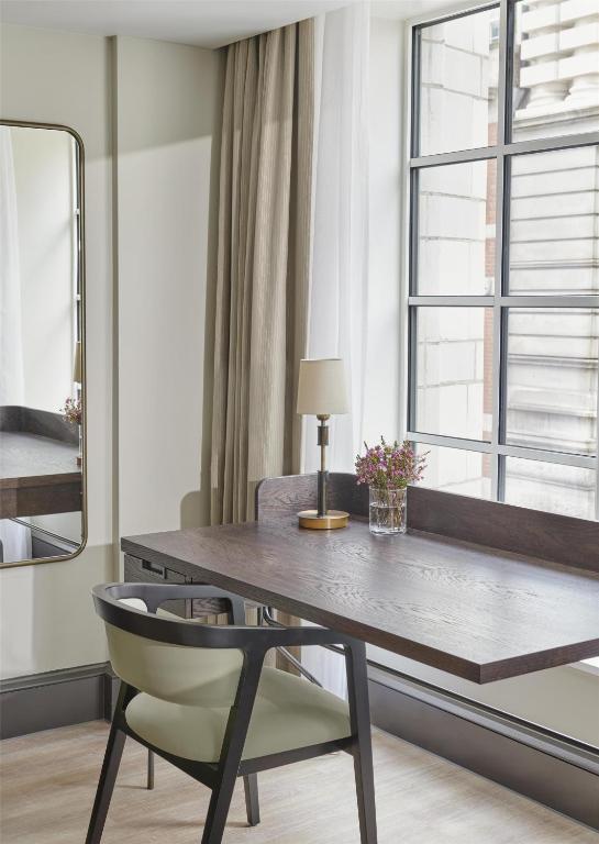 Hyatt Regency London Blackfriars room