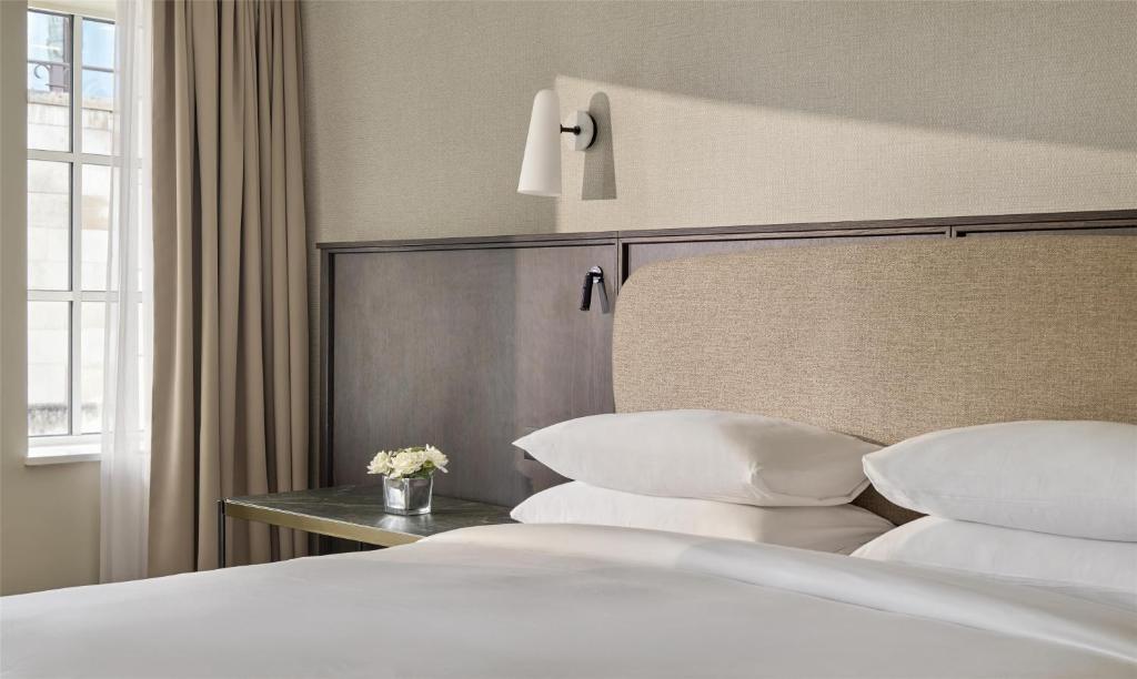 Hyatt Regency London Blackfriars room