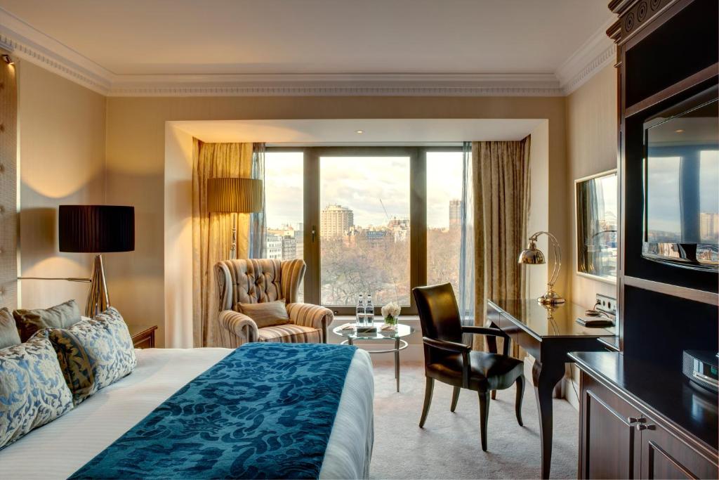 Premium King Room with Park View
