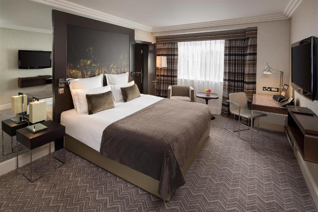 Jumeirah Lowndes London room