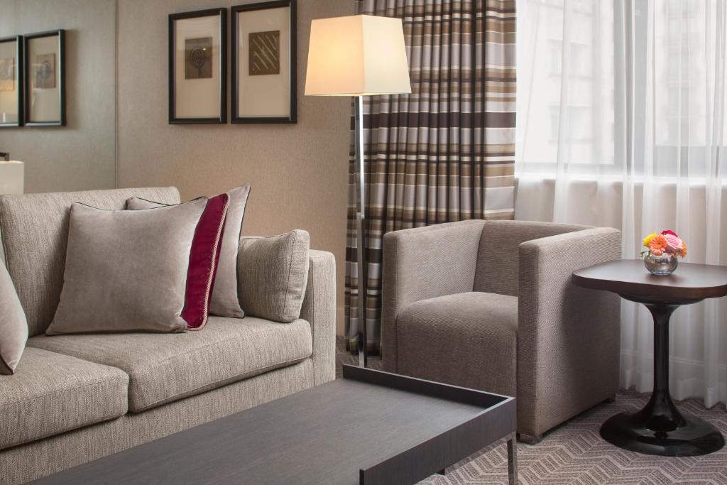 Jumeirah Lowndes London room