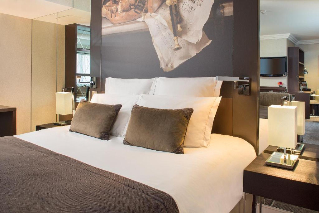Jumeirah Lowndes London room