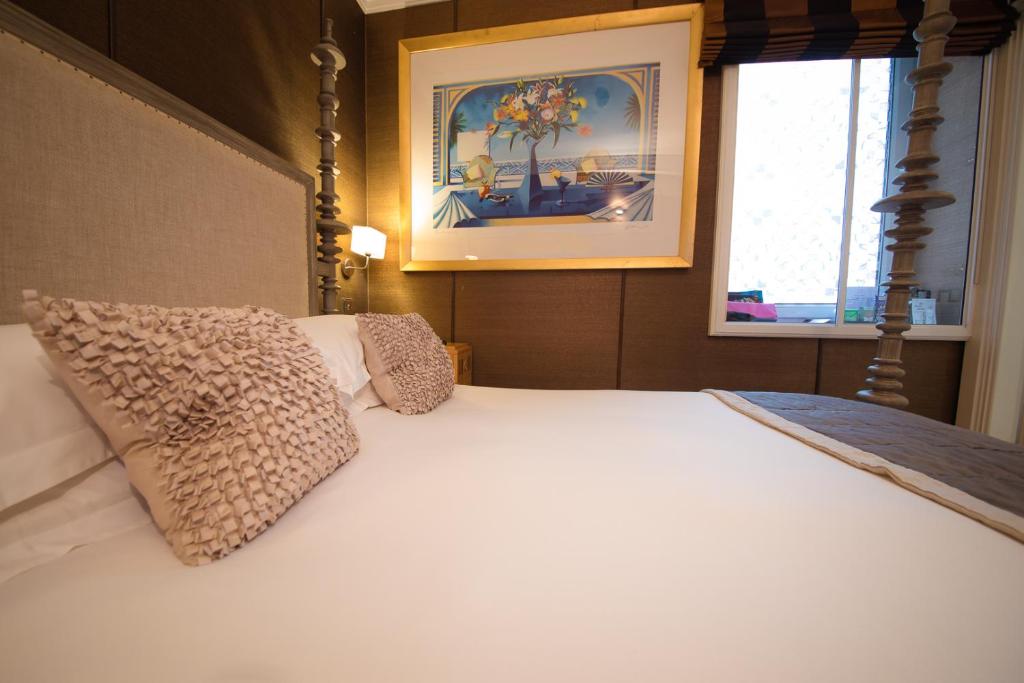 Karma Sanctum Soho Hotel room