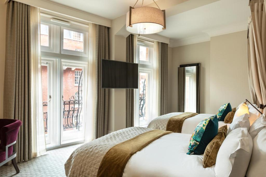 Kimpton Fitzroy London by IHG room