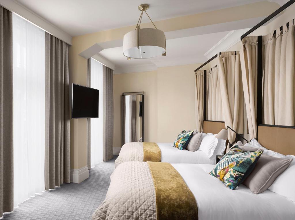 Kimpton Fitzroy London by IHG room