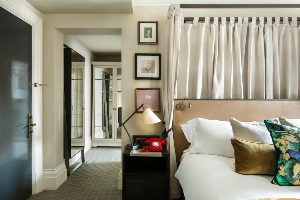 Premium King Room