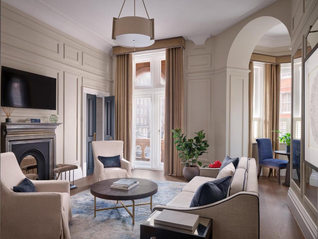 The Bloomsbury Suite