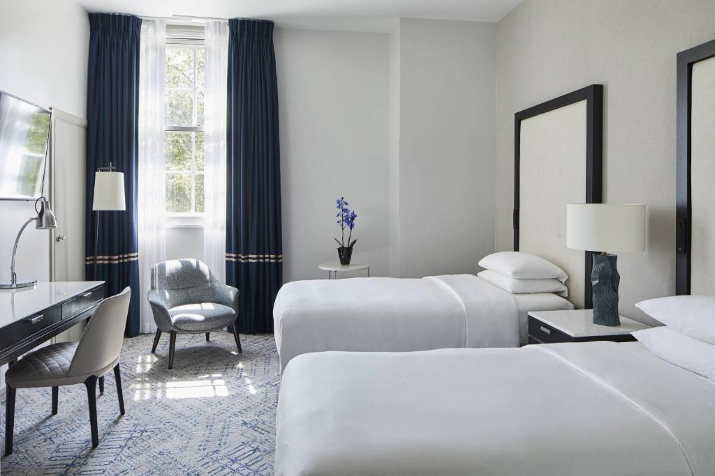 London Marriott Hotel Grosvenor Square room